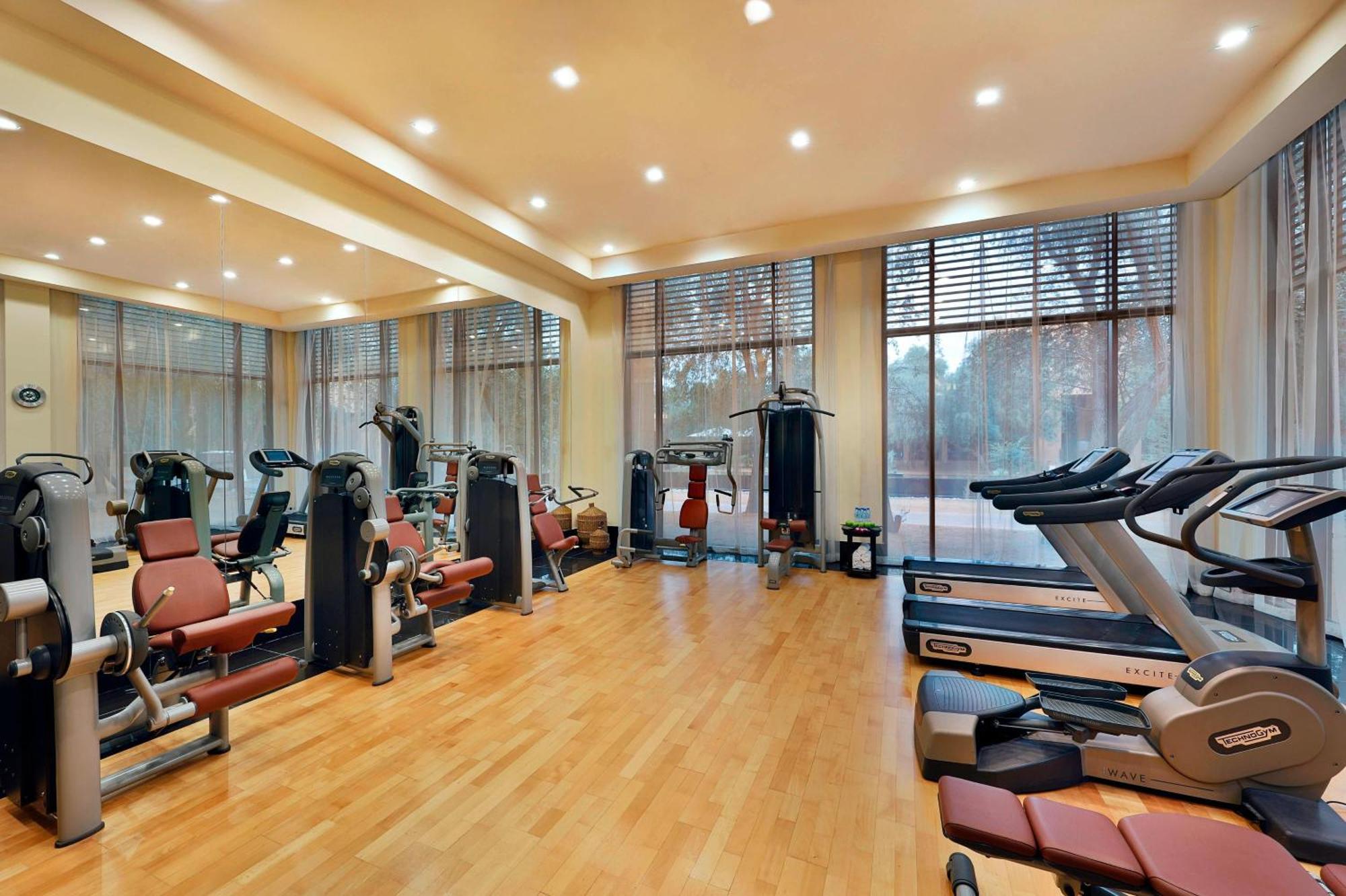 The Ritz-Carlton Ras Al Khaimah, Al Wadi Desert Bagian luar foto The gym at the hotel